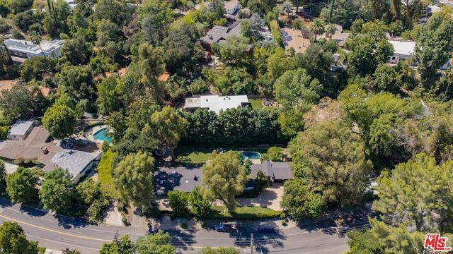 4725 Vanalden Avenue, Los Angeles, CA 91356