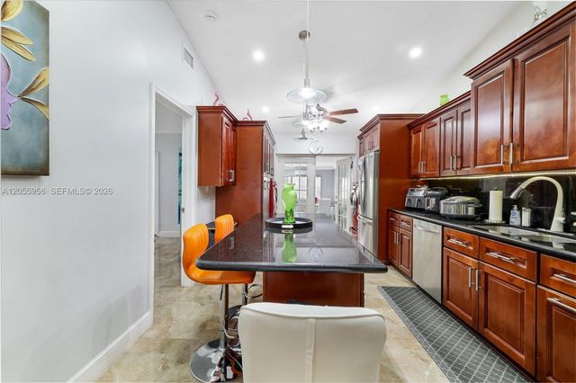 11425 NW 88th Ct, Hialeah Gardens, FL 33018
