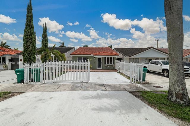 11425 NW 88th Ct, Hialeah Gardens, FL 33018