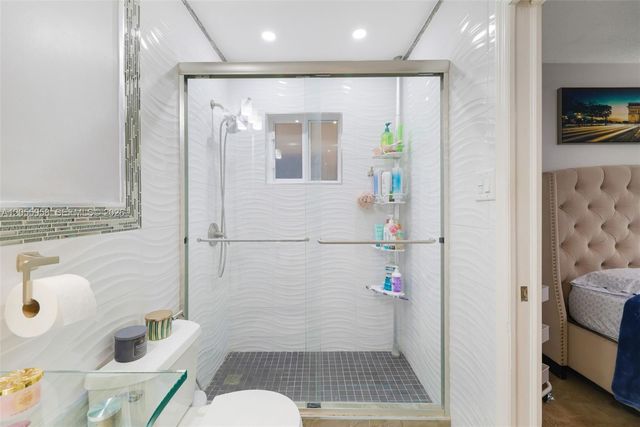 11425 NW 88th Ct, Hialeah Gardens, FL 33018