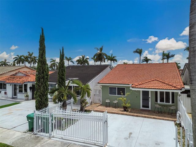11425 NW 88th Ct, Hialeah Gardens, FL 33018