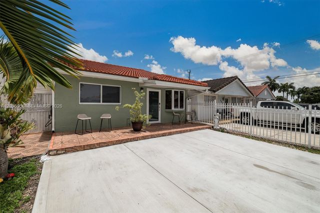 11425 NW 88th Ct, Hialeah Gardens, FL 33018