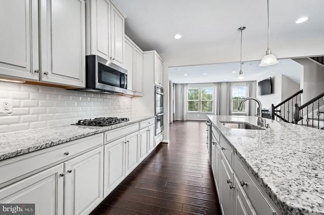 7610 HUBBLE DR, Lanham, MD 20706