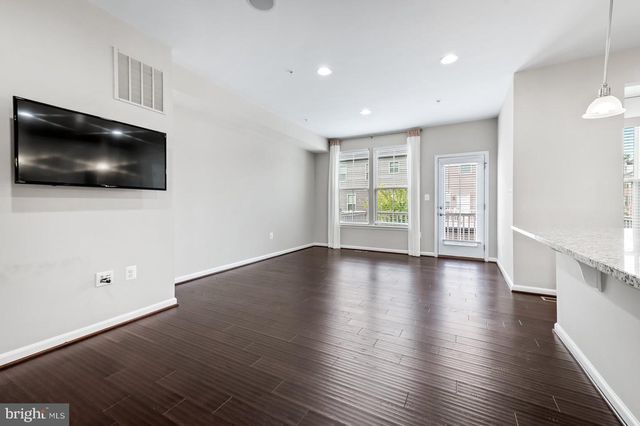 7610 HUBBLE DR, Lanham, MD 20706