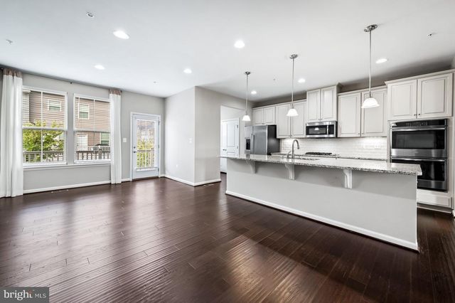 7610 HUBBLE DR, Lanham, MD 20706