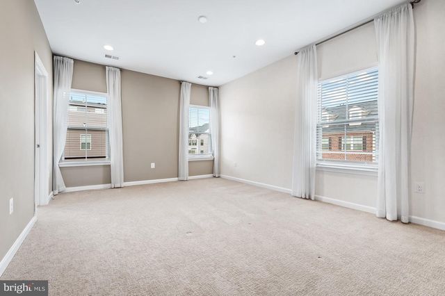 7610 HUBBLE DR, Lanham, MD 20706