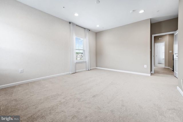 7610 HUBBLE DR, Lanham, MD 20706