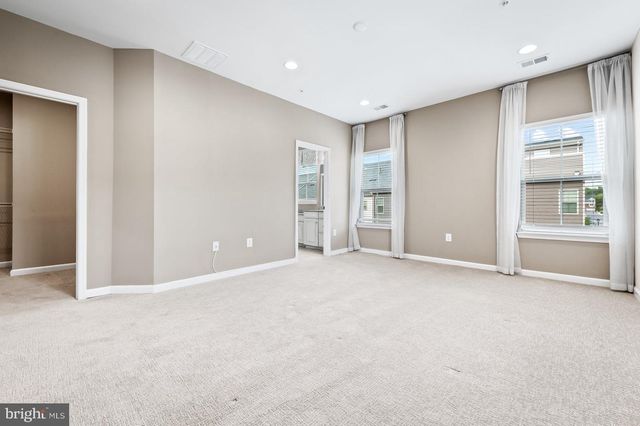 7610 HUBBLE DR, Lanham, MD 20706