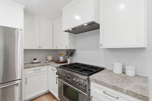 1718 Carleton Court, Redwood City, CA 94061