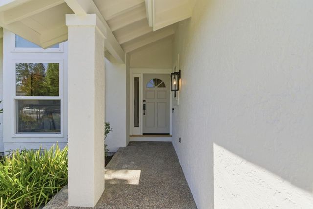 1718 Carleton Court, Redwood City, CA 94061