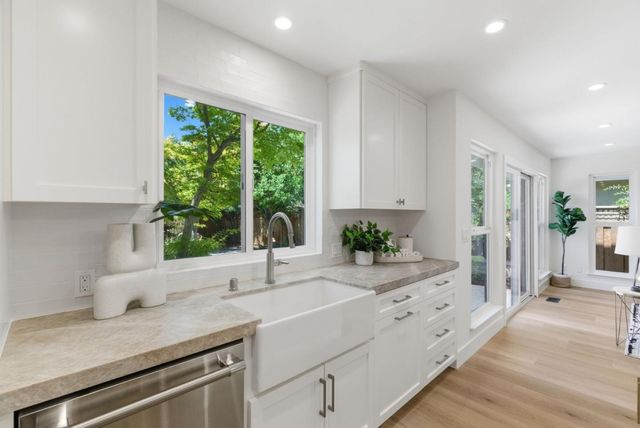 1718 Carleton Court, Redwood City, CA 94061