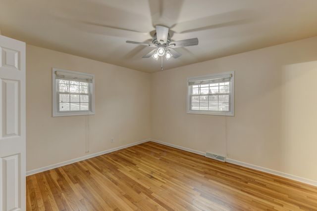 819 N Oakwood Street, Griffith, IN 46319