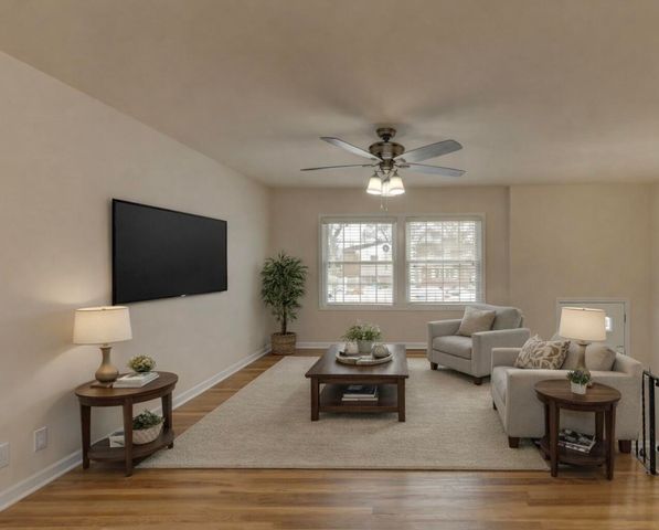 819 N Oakwood Street, Griffith, IN 46319