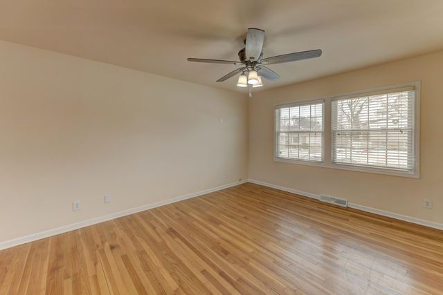 819 N Oakwood Street, Griffith, IN 46319