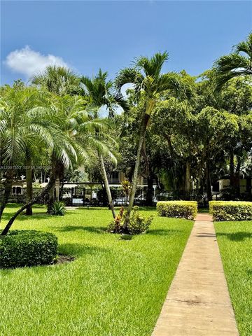 5001 NW 34th Street 102, Lauderdale Lakes, FL 33319