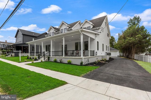 6 CHAPEL AVE, Medford, NJ 08055