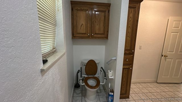 827 Acorn, Ardmore, OK 73401