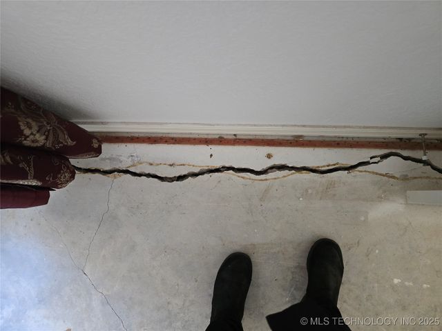 827 Acorn, Ardmore, OK 73401