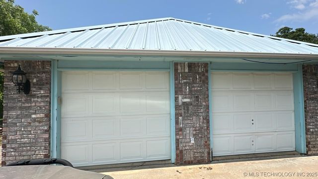 827 Acorn, Ardmore, OK 73401