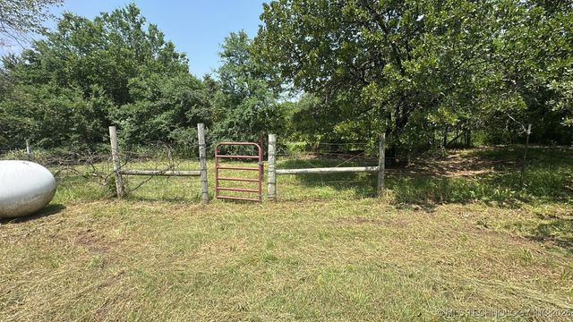 827 Acorn, Ardmore, OK 73401