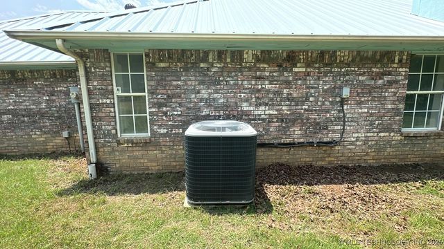 827 Acorn, Ardmore, OK 73401