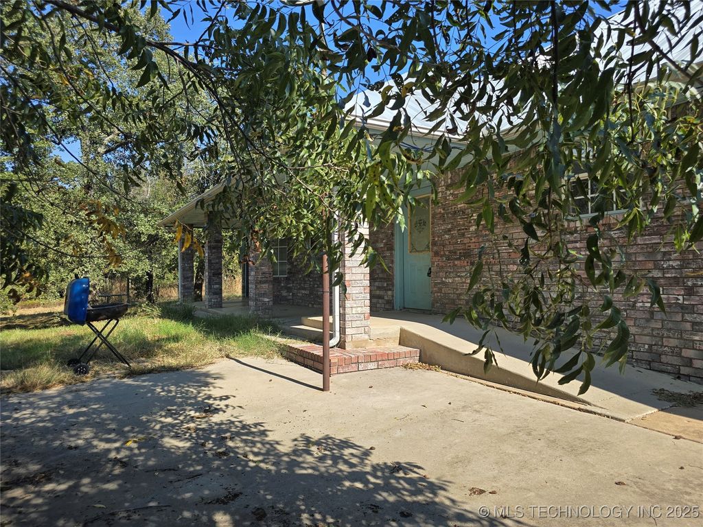 827 Acorn, Ardmore, OK 73401