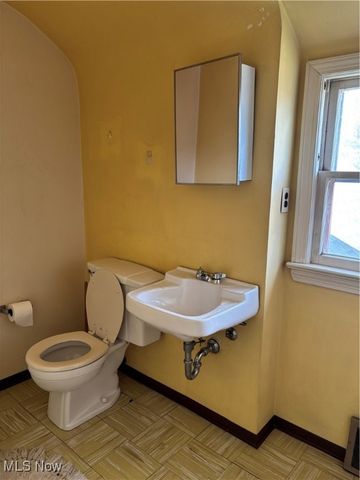 46 Overlook Place, Bedford, OH 44146