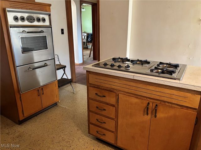 46 Overlook Place, Bedford, OH 44146