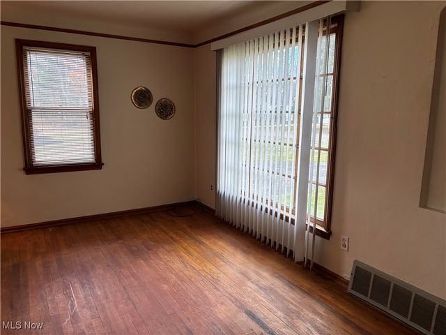 46 Overlook Place, Bedford, OH 44146