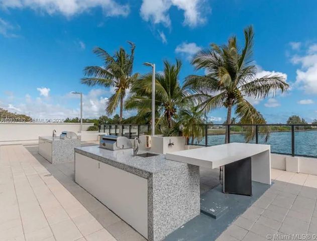 600 NE 36th Street 1006, Miami, FL 33137