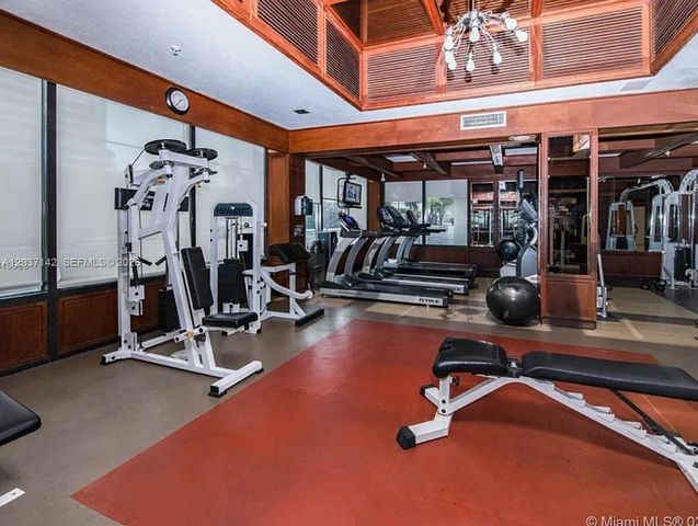 600 NE 36th Street 1006, Miami, FL 33137