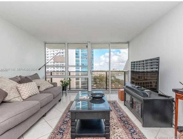 600 NE 36th Street 1006, Miami, FL 33137