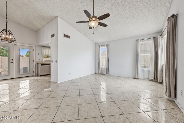 7354 N 69TH Avenue, Glendale, AZ 85303