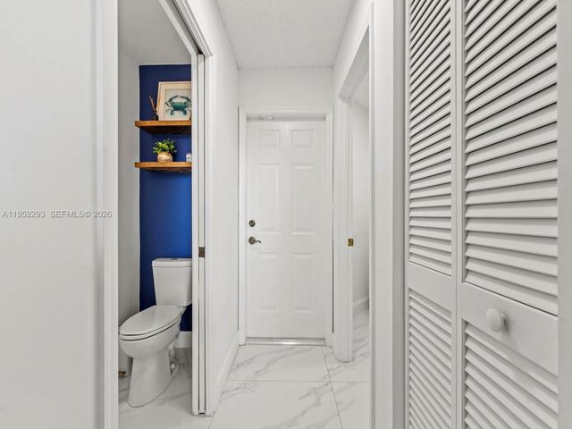 15626 SW 100th Ter, Miami, FL 33196