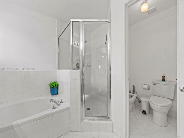 15626 SW 100th Ter, Miami, FL 33196