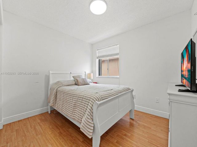 15626 SW 100th Ter, Miami, FL 33196