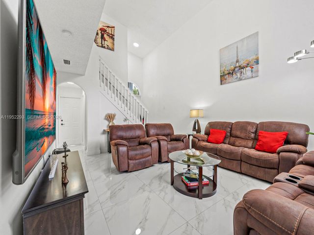 15626 SW 100th Ter, Miami, FL 33196