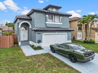 15626 SW 100th Ter, Miami, FL 33196