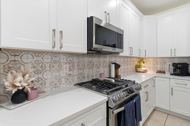 23435 WOODLAWN RDG, San Antonio, TX 78259
