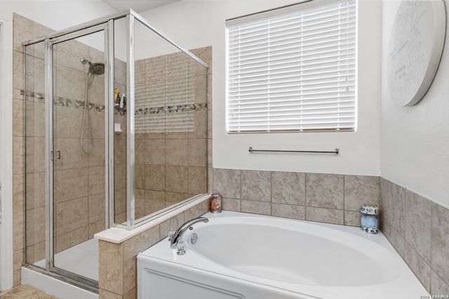 23435 WOODLAWN RDG, San Antonio, TX 78259