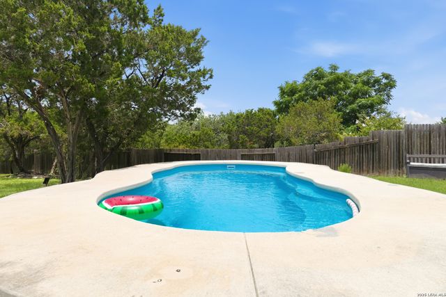 23435 WOODLAWN RDG, San Antonio, TX 78259