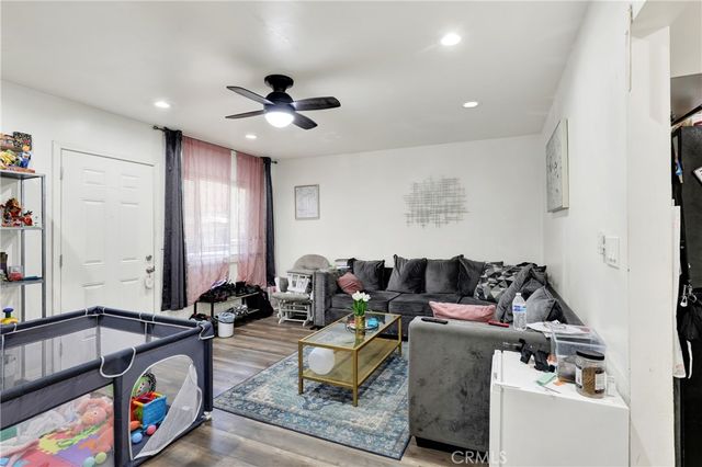 291 W Artesia, Pomona, CA 91768