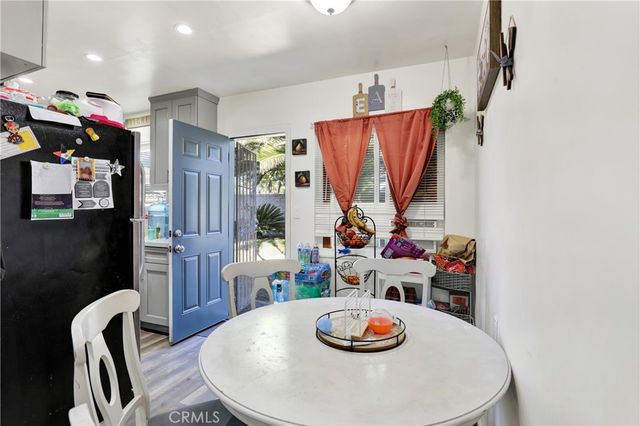 291 W Artesia, Pomona, CA 91768