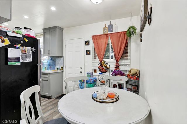 291 W Artesia, Pomona, CA 91768