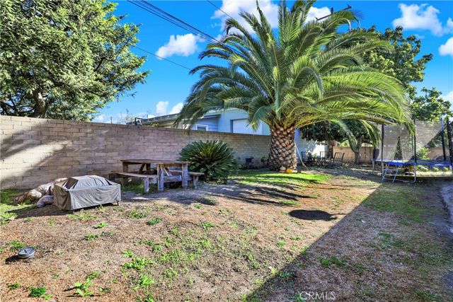 291 W Artesia, Pomona, CA 91768