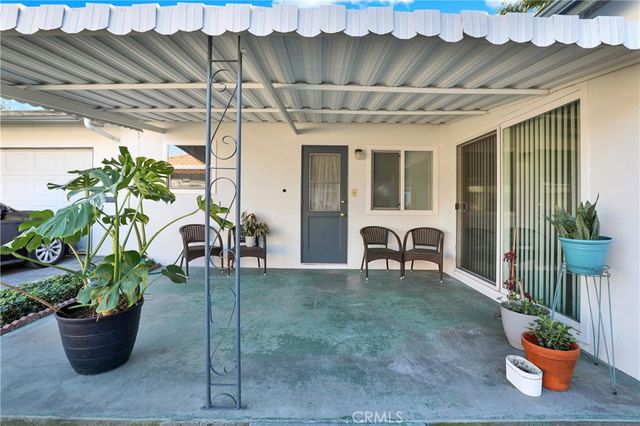 291 W Artesia, Pomona, CA 91768