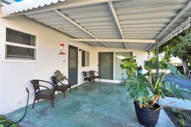 291 W Artesia, Pomona, CA 91768