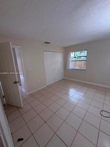 70 SW 14th Terrace, Homestead, FL 33030