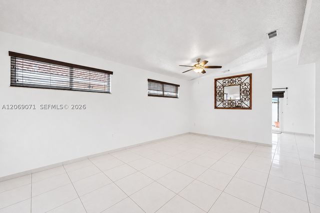7256 W 34th Ln 7256, Hialeah, FL 33018
