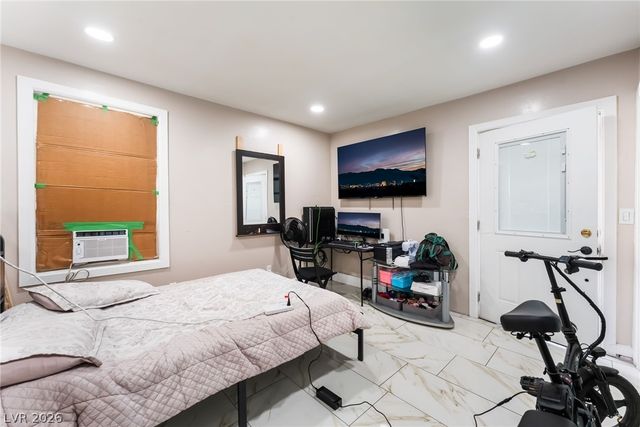 3215 Dillon Avenue, North Las Vegas, NV 89030